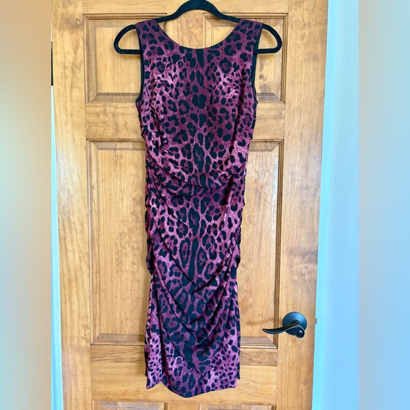 Dolce & Gabbana Animal Print Silk Sleeveless Dress, size 40 (US 4) - Picture 2 of 7